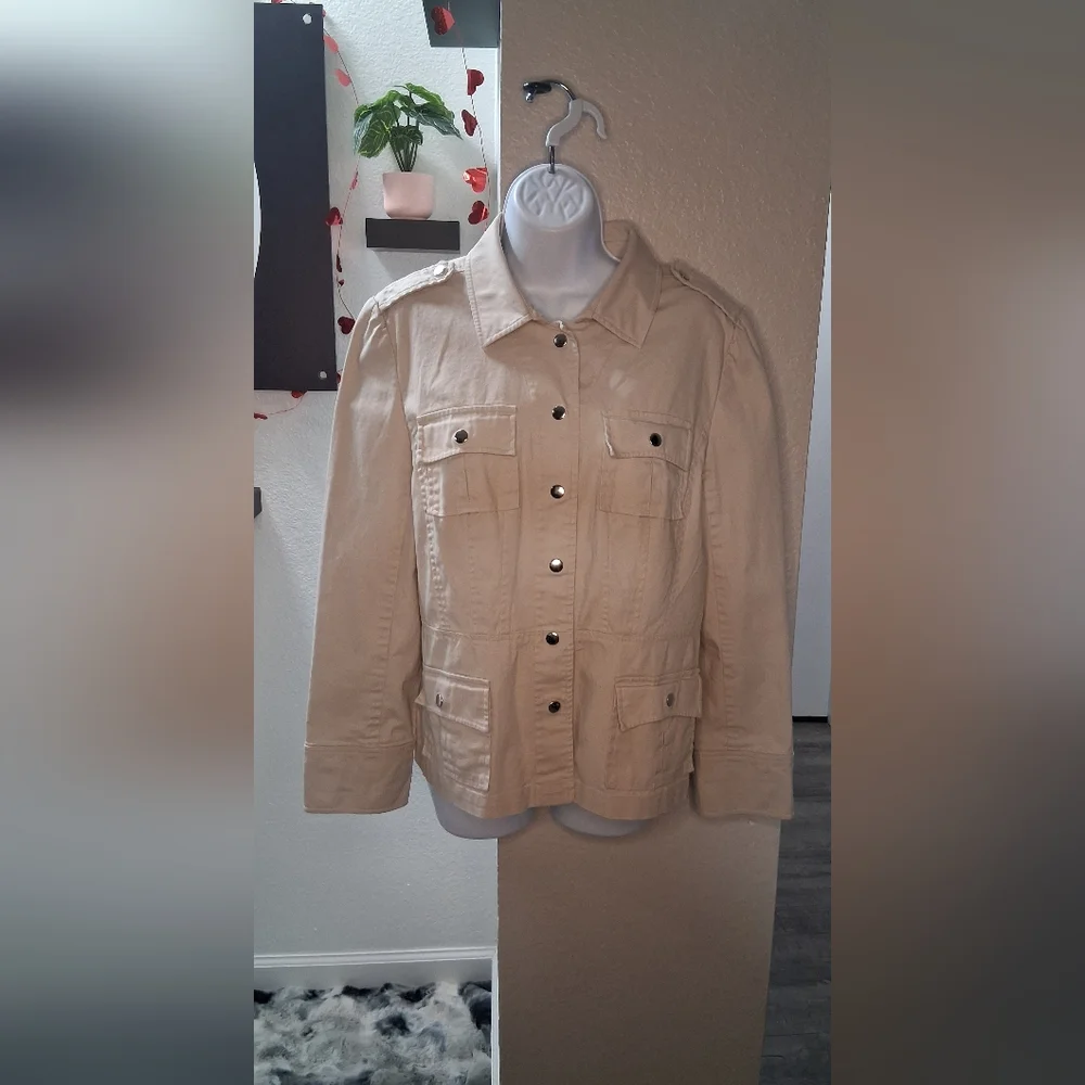 Evelyn Women's Beige Jacket - Picture 9 of 16